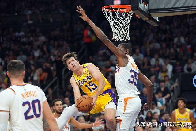 快船队因支付伦纳德薪水签订代言协议遭NBA处罚